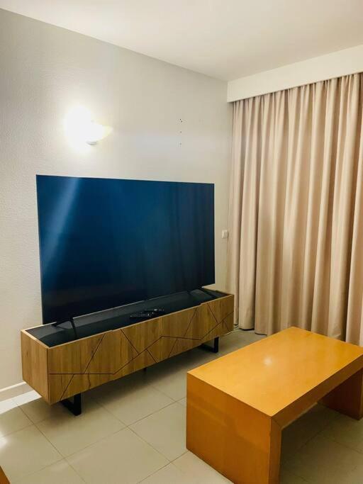 Newly Refurbished 2 Bed Appt Βιλαμούρα Εξωτερικό φωτογραφία